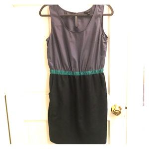 Banana Republic gray & blue polyester dress